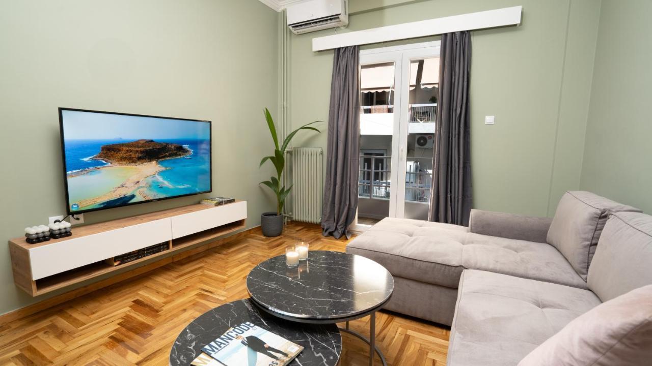 City Center Apt. On A Traffic Free Street Афины Экстерьер фото